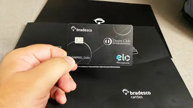 Diversas vantagens acompanham o cartão de crédito Bradesco Elo Nanquim